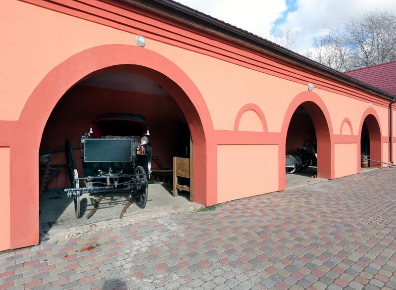 Усадьбы Белоруссии Беларуси - усадьба Дукорский маёнтак - Конюшня